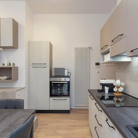I Host Apartment - Val Strona 6 Milan Bagian luar foto