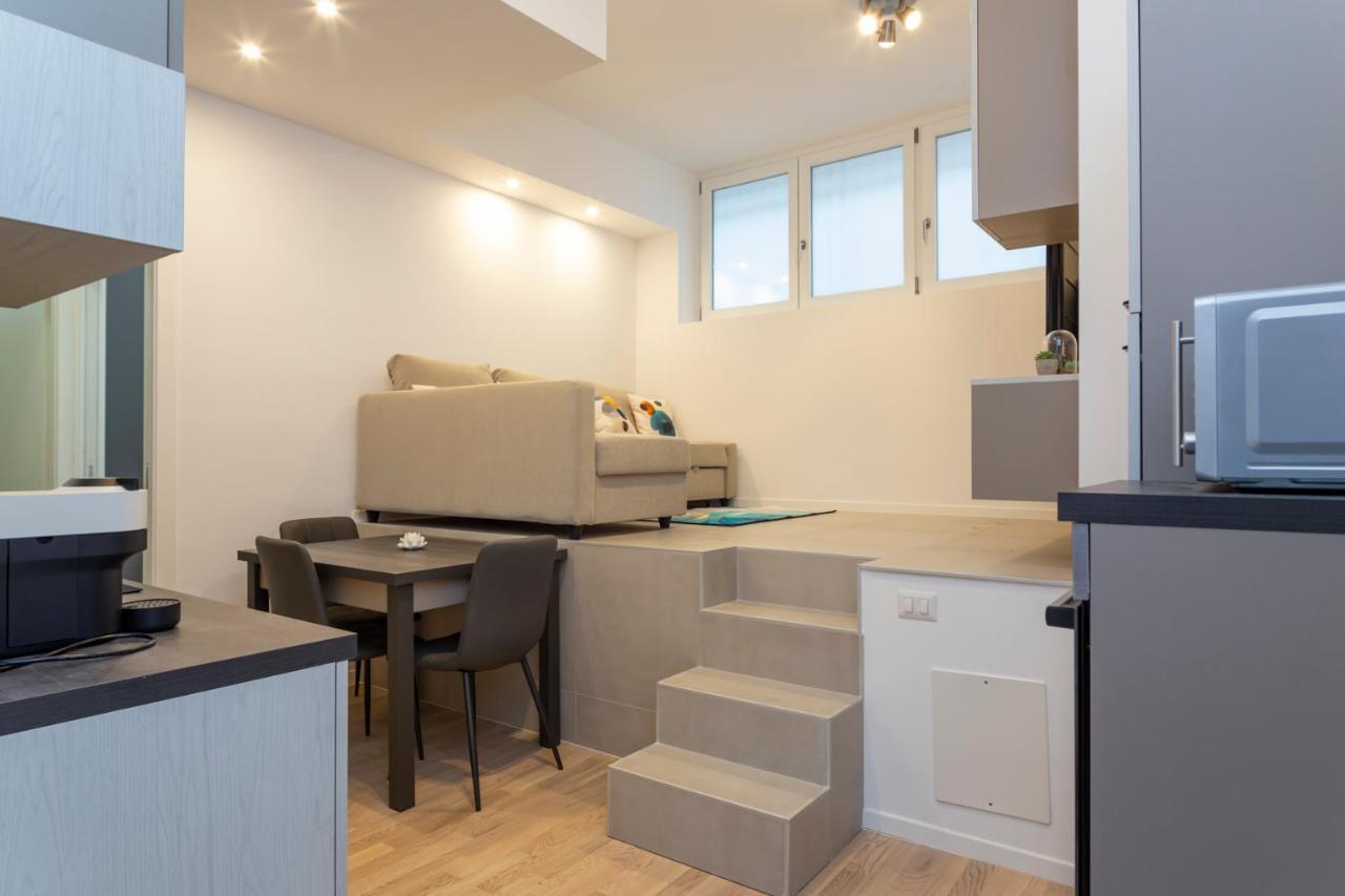 I Host Apartment - Val Strona 6 Milan Bagian luar foto